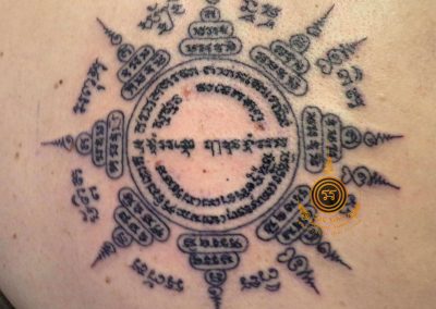 Sak-yant-belgique_Sak-yant-france_Tatouage-Thaï_Tatouage-Thaï-Traditionnel_Phet Tidt