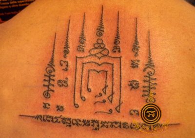 Sak-yant-belgique_Sak-yant-france_Tatouage-Thaï_Tatouage-Thaï-Traditionnel_