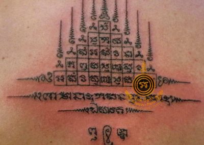 Sak-yant-belgique_Sak-yant-france_Tatouage-Thaï_Tatouage-Thaï-Traditionnel_